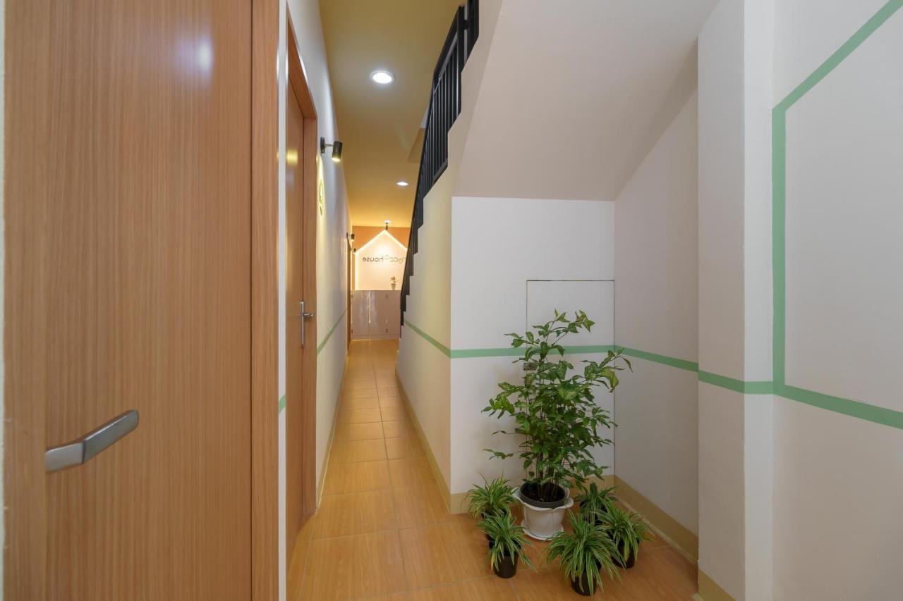 Hotel RedDoorz @ Taman Royal Tangerang Zewnętrze zdjęcie
