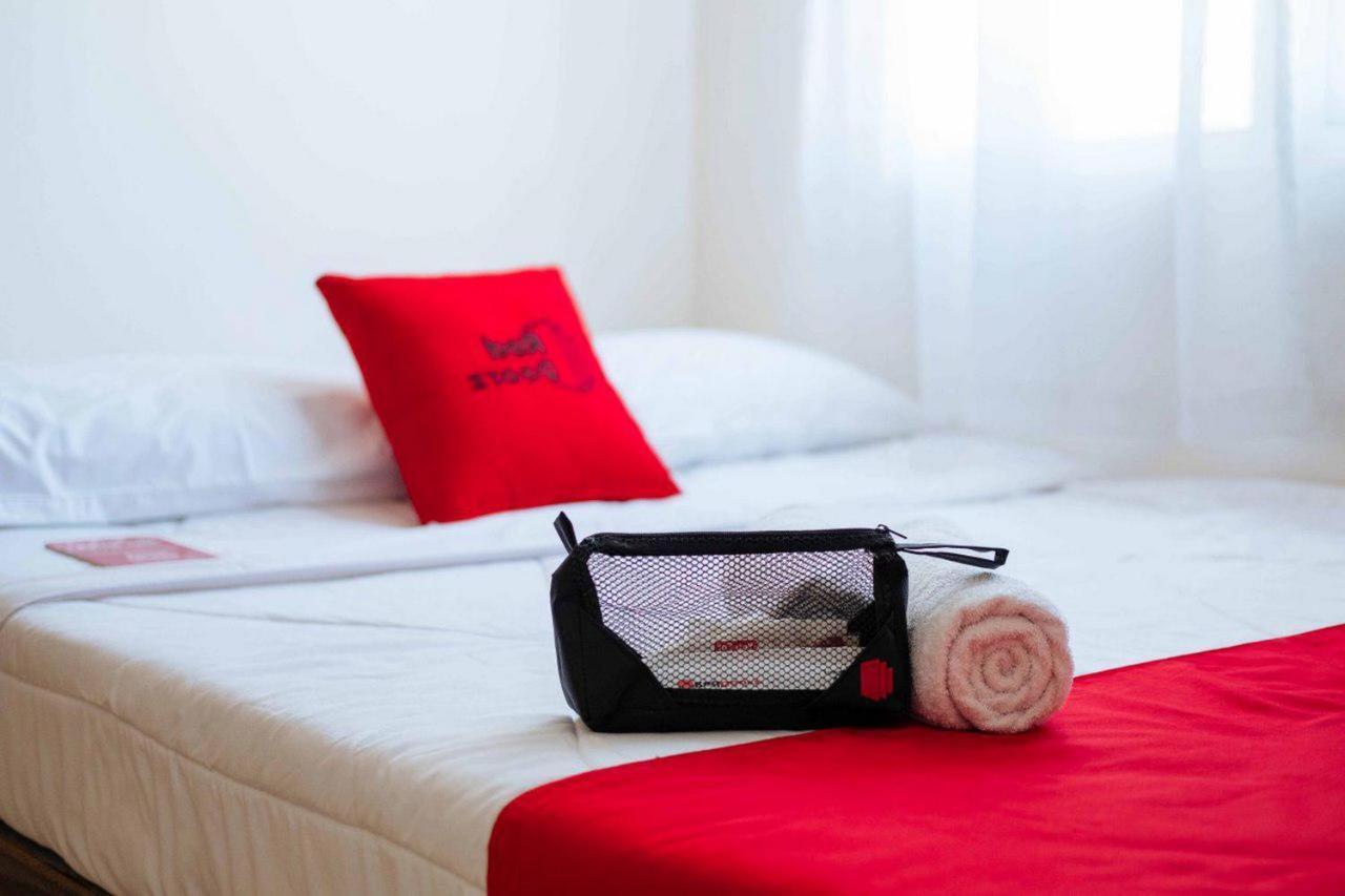 Hotel RedDoorz @ Taman Royal Tangerang Zewnętrze zdjęcie