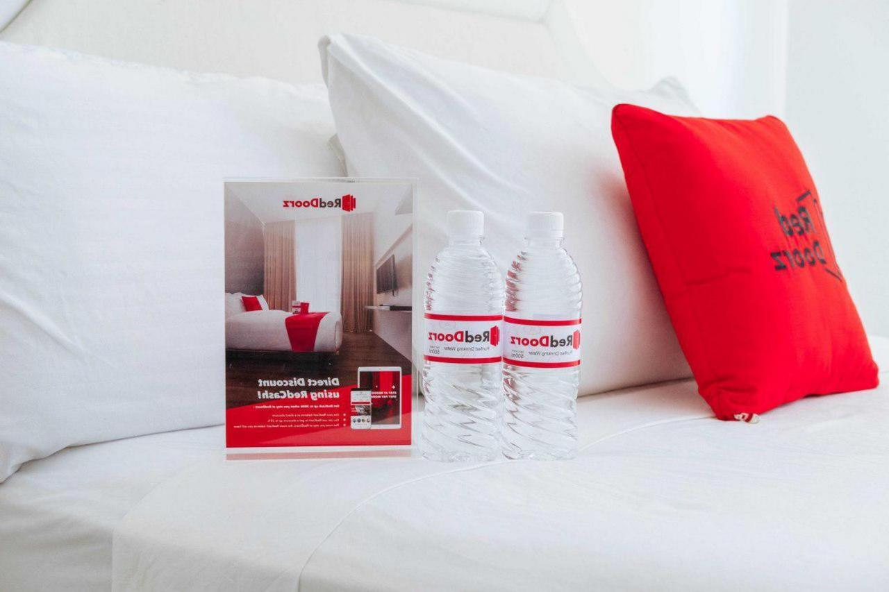 Hotel RedDoorz @ Taman Royal Tangerang Zewnętrze zdjęcie